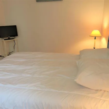 Bel Renove Avec Parking Au Centre-ville De - Fr-1-368-247 Perros-Guirec