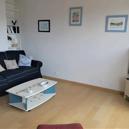 Bel Renove Avec Parking Au Centre-ville De - Fr-1-368-247 Διαμέρισμα